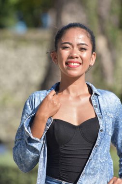 Genç azınlık kadın kadın