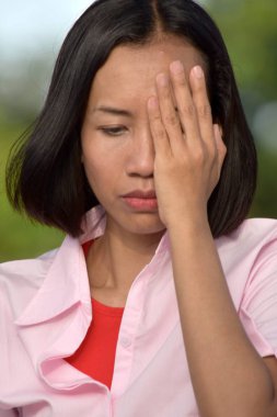 Bir utanç Asya kişi