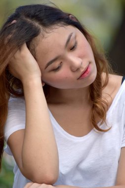 Endişe verici güzel azınlık kişi