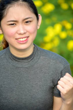 Asyalı kadın ve öfke