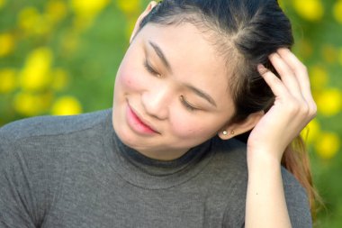 Genç çeşitli kadın bir karar