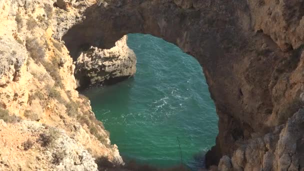 Water Eroded Grotto Cavern — Stockvideo