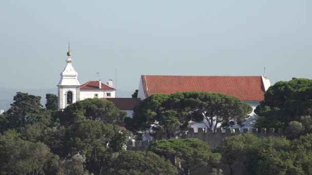 Europäische katholische Kirche oder Kloster — Stockvideo