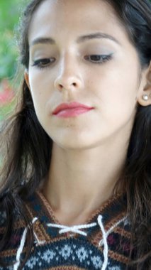 Güzel Kadın ve Endişe