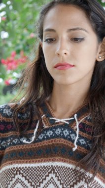 Endişeli Genç Bir Kadın