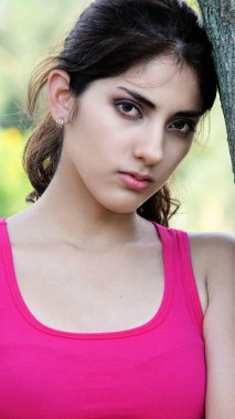 Heyecansız bir Perulu erkek