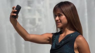 Perulu Yetişkin Kadın Selfi