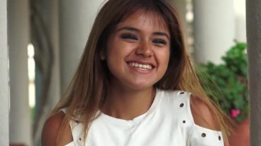 Oldukça Eğlenceli İspanyol Yetişkin Kadın