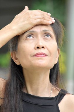 Kadın üst düzey bellek sorunları