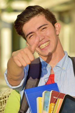 Mutlu Üniversitesi azınlık öğrenci