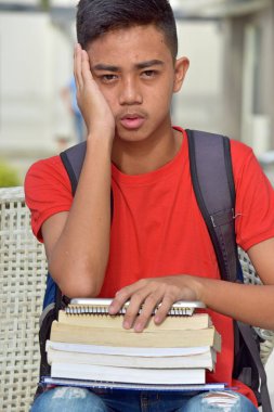 Heyecansız bir farklı kişi