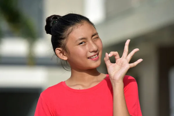 Dobře Mladistvý Filipínské Dospívající Dívka — Stock fotografie