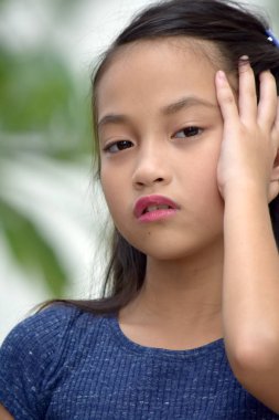 Bir kız ve karışıklık