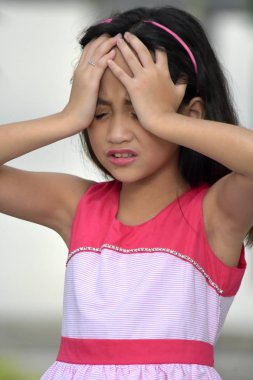 Endişeli bir genç erkek