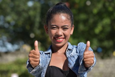 Güzel kadın, yaşasın