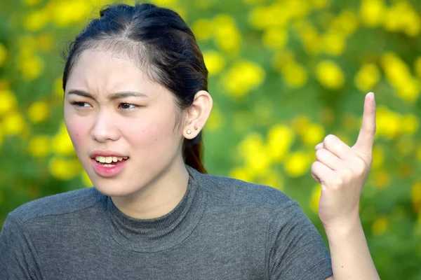 Pretty Asya kişi karıştı