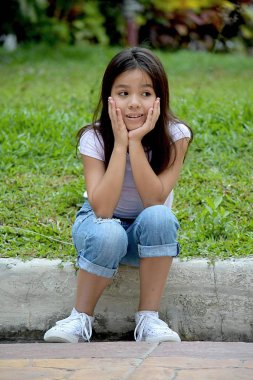 Sürpriz bir dişi ergen