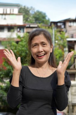 Kadın kıdemli Gramma şaşırttı