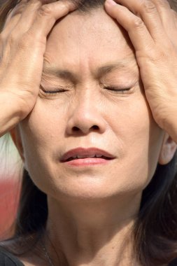 Çeşitli kadın kıdemli stres altında