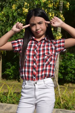 Bir aptal azınlık ergen