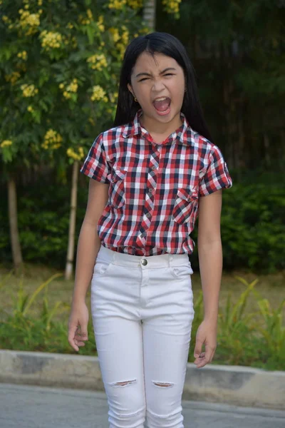 Kızgın genç çeşitli gençlik