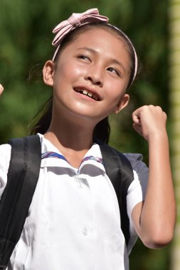 Gurur genç Filipina kişi