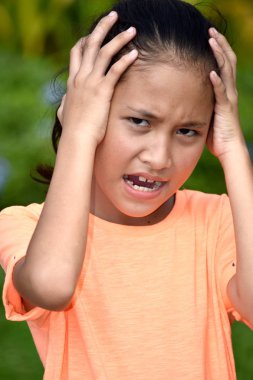 Stresli bir Filipina erkek