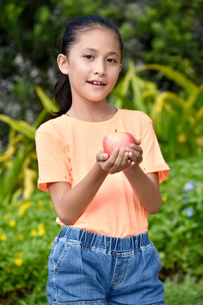 Молоді Різноманітні Підліток Жінка Щастя Яблуками — стокове фото