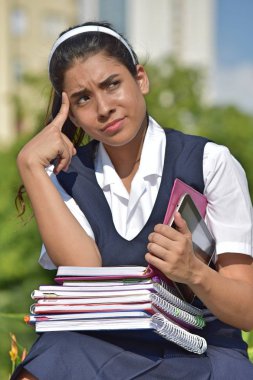 Karar bir kız öğrenci