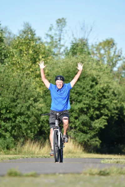 Atleta Ganador Retiree Ciclista Masculino Ciclismo — Foto de Stock