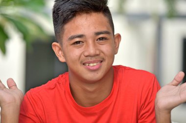 Kararsız bir genç çocuk