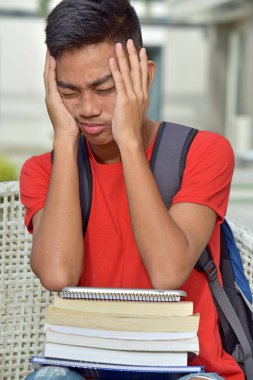 Endişeli Üniversitesi azınlık kişi