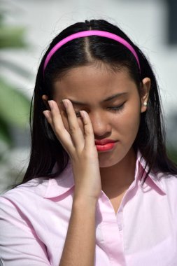 Mutsuz Genç Değişik Kadın Çocuk