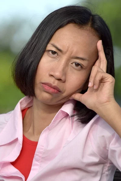 Ein Beunruhigendes Jugendliches Weibchen — Stockfoto