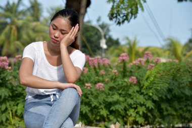 Mutsuz bir kadın kadın