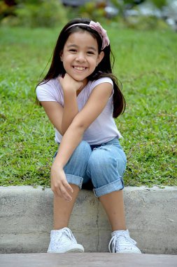 Gülümseyen Güzel Bir Kadın