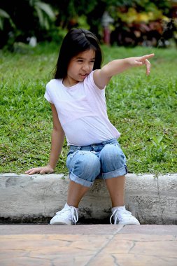 İşaret farklı kız çocuk