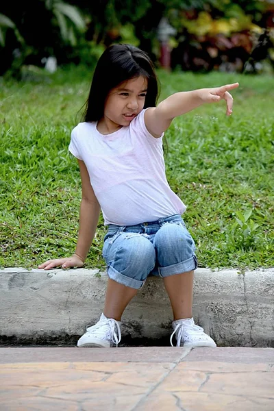 İşaret farklı kız çocuk