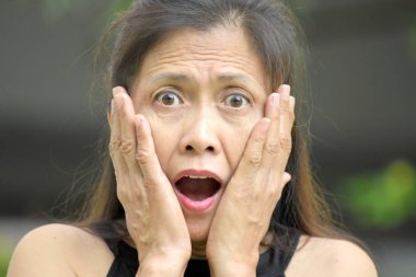 Eski bir farklı kişi şaşırttı