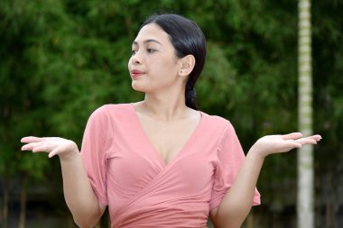 Kararsız bir Asya kişi