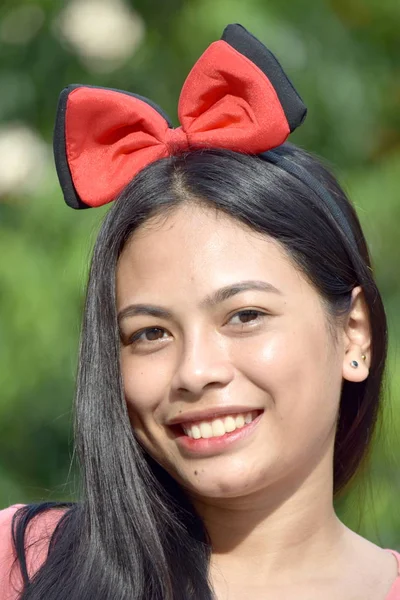 Jeune Divers Sourire Féminin — Photo