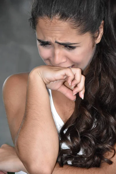 Llorando Lindo Colombiano Chica — Foto de Stock