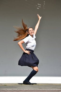 Klas Kolombiyalı Kız Çocuk Duruşu