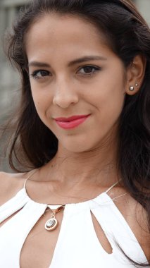 Zengin Güzel Bir Kadın