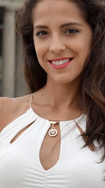 Zarif Bir Güzel Kişi