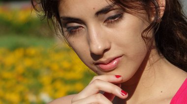 Güzel Perulu Kadın Karar Verme