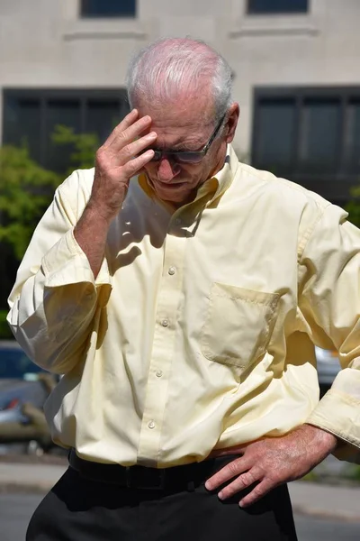 Depressed Senior Person Wearing Sunglasses — Stock Photo, Image