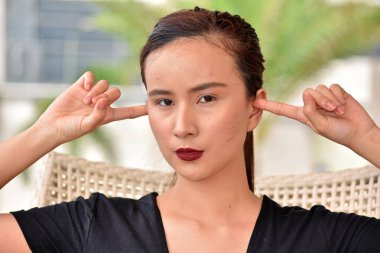 Bir erkek ve sessizlik