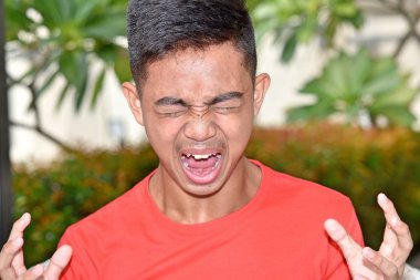 Bir endişeli azınlık erkek