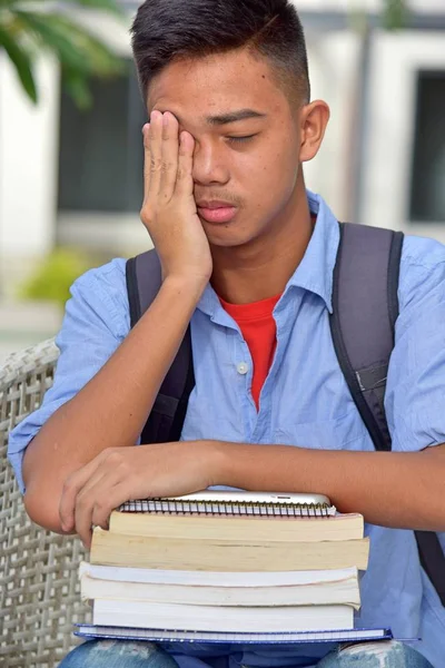 Triste Estudiante Masculino — Foto de Stock